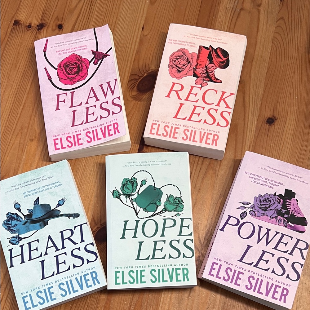 Elsie Silver Chestnut Springs series. Excellent condition!